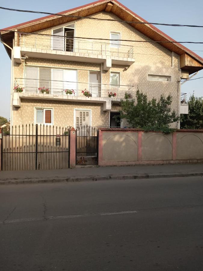 5 Bedrooms Luxury Apartment Villa Bucarest Exterior foto