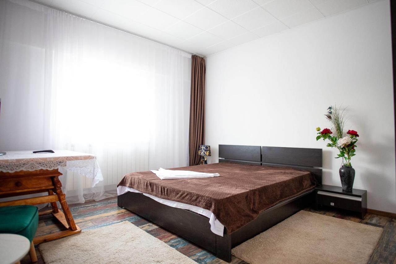 5 Bedrooms Luxury Apartment Villa Bucarest Exterior foto
