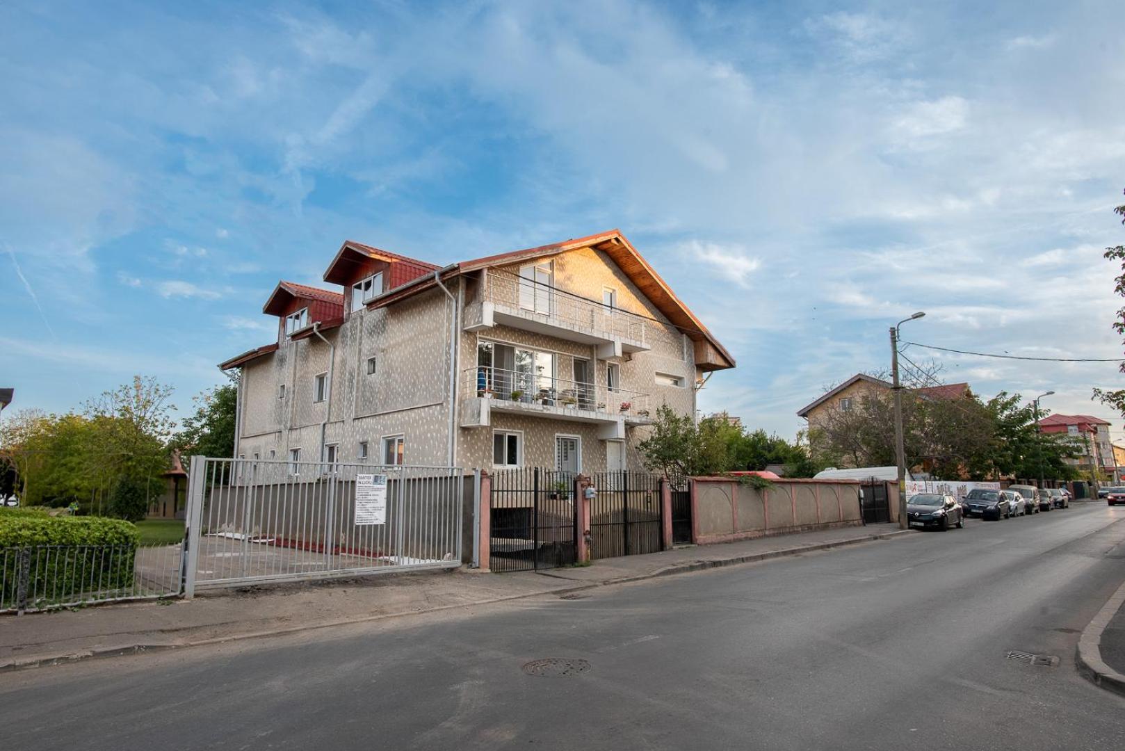 5 Bedrooms Luxury Apartment Villa Bucarest Exterior foto