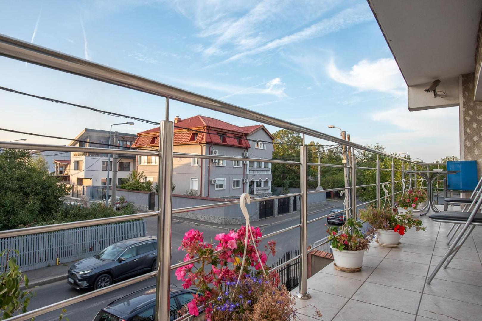 5 Bedrooms Luxury Apartment Villa Bucarest Exterior foto