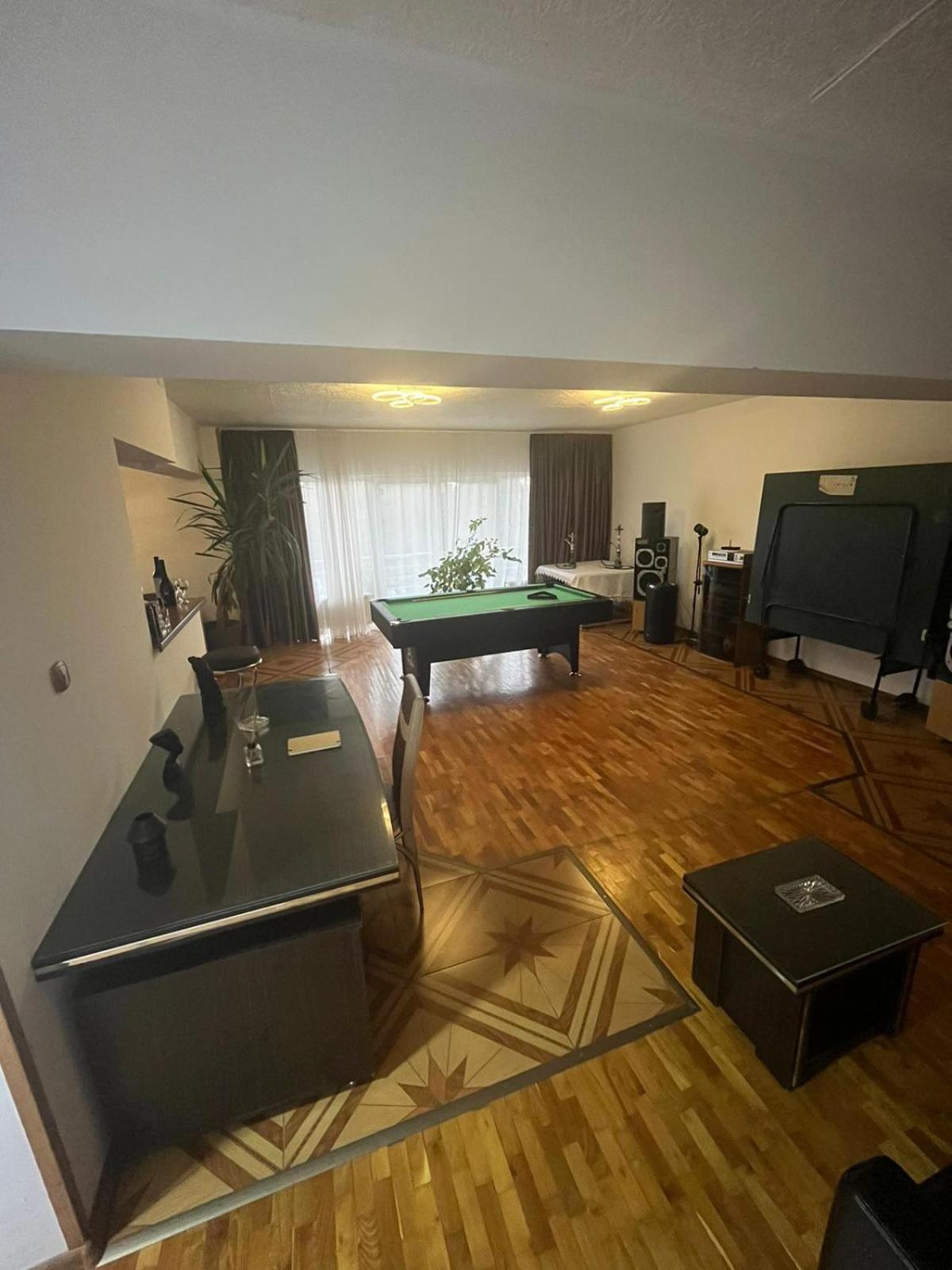5 Bedrooms Luxury Apartment Villa Bucarest Exterior foto